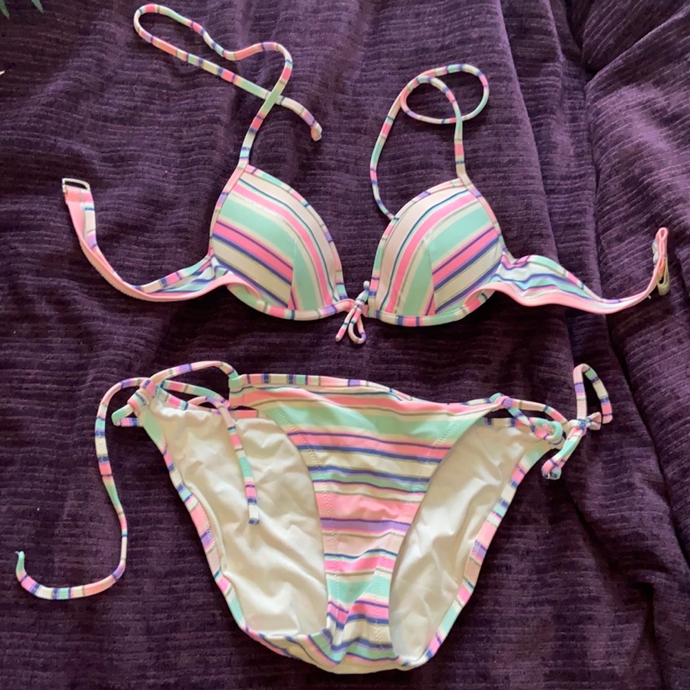 Victoria’s Secret swim